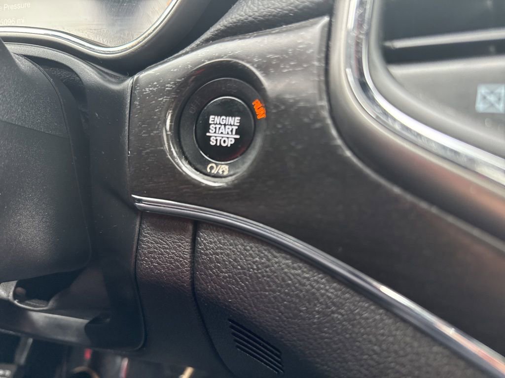 Used 2018 Jeep Grand Cherokee Limited image 30