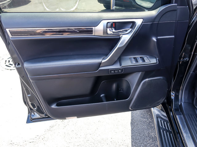 Used 2023 Lexus GX 460 Premium AWD/4WD image 25