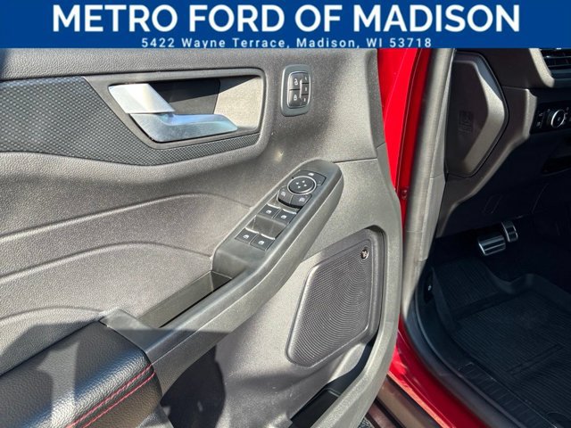 Certified 2023 Ford Escape ST-Line Elite w/ Premium Technology Package AWD/4WD image 12