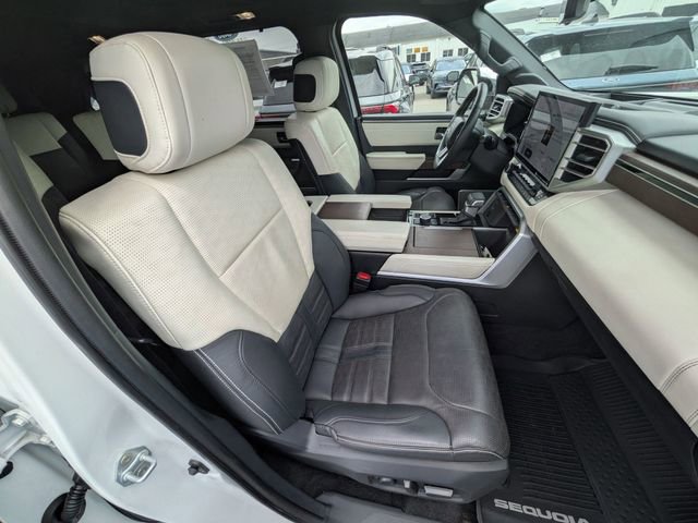 Used 2023 Toyota Sequoia Capstone AWD/4WD image 23