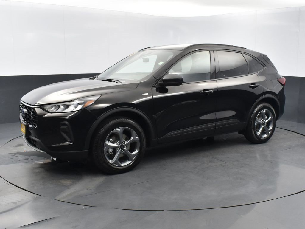 Certified 2025 Ford Escape ST-Line image 2
