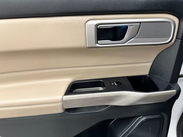 Certified 2024 Ford Explorer Limited image 19