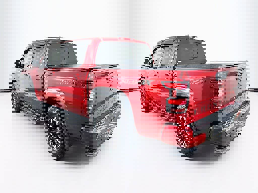 Used 2023 Nissan Frontier PRO-4X w/ Technology Package image 3