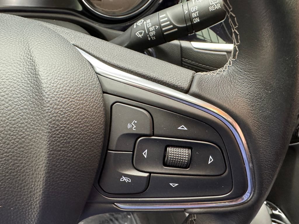 Used 2020 Buick Encore GX Select w/ Experience Buick Package image 18