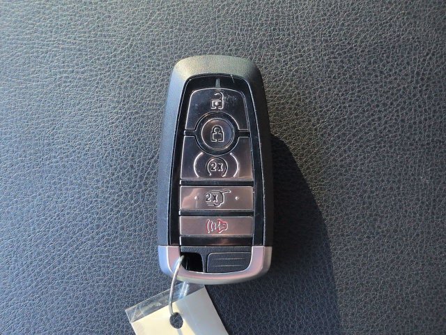 Certified 2026 Ford Explorer Platinum RWD image 33