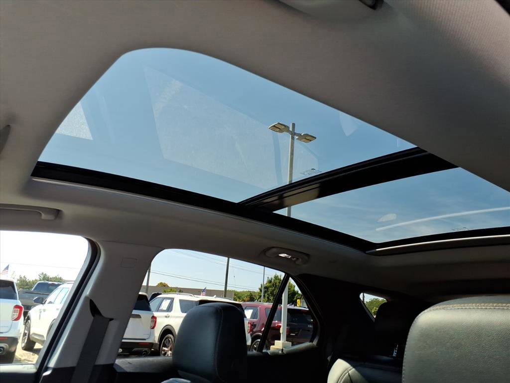 Used 2024 Chevrolet Equinox Premier image 13