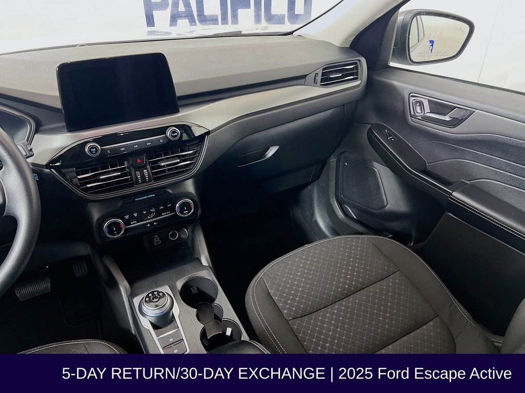 Certified 2025 Ford Escape Active image 26