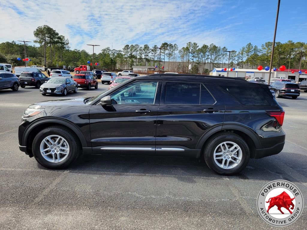 Certified 2025 Ford Explorer Active image 2