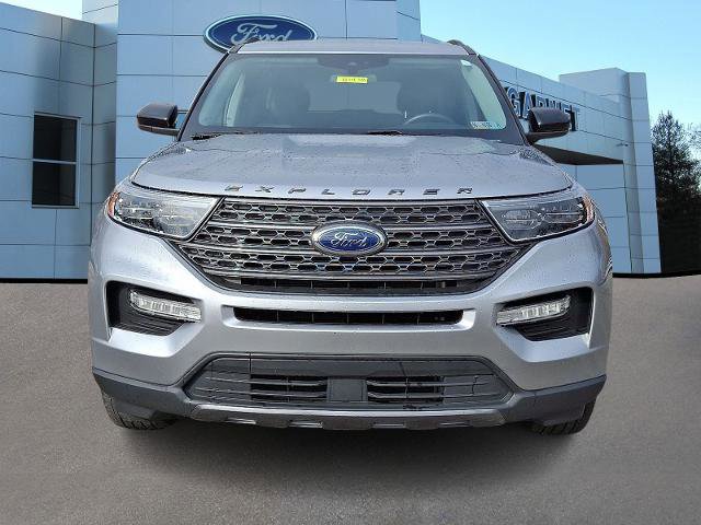 Certified 2022 Ford Explorer XLT w/ Equipment Group 202A image 7