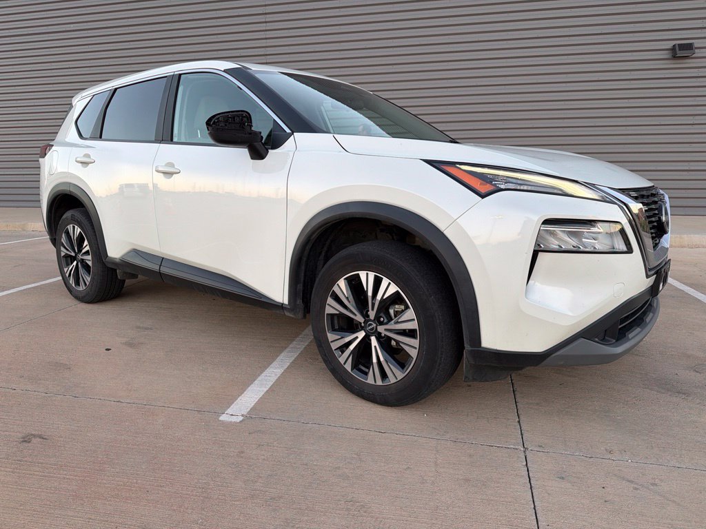 Used 2023 Nissan Rogue SV FWD image 1