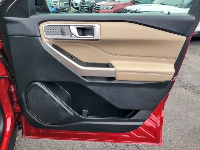 Certified 2024 Ford Explorer Limited AWD/4WD image 29