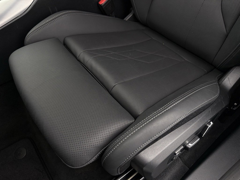 Used 2025 BMW X3 M50 image 24