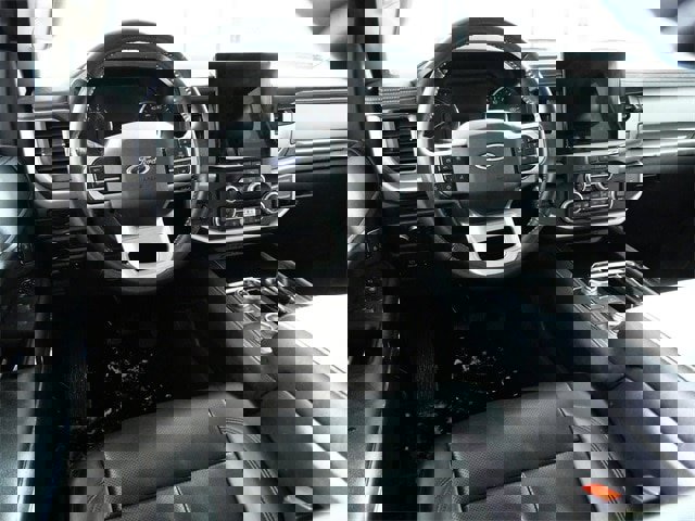 Certified 2022 Ford Expedition XLT image 4