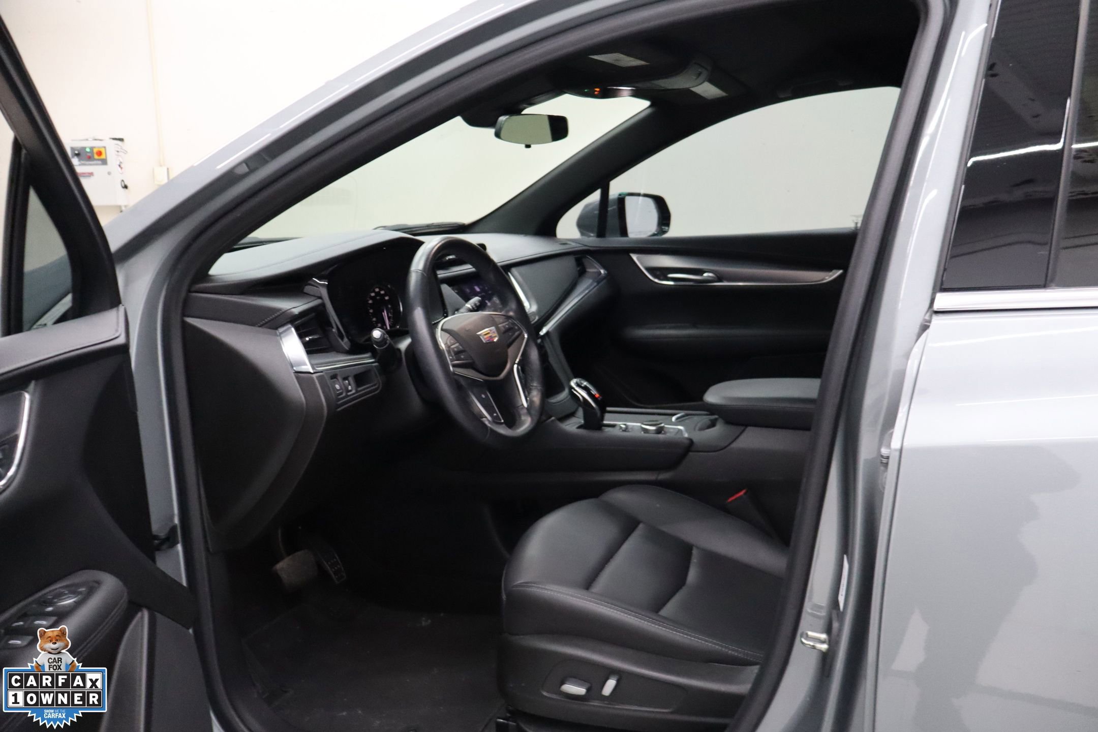 Used 2023 Cadillac XT5 Luxury FWD image 23