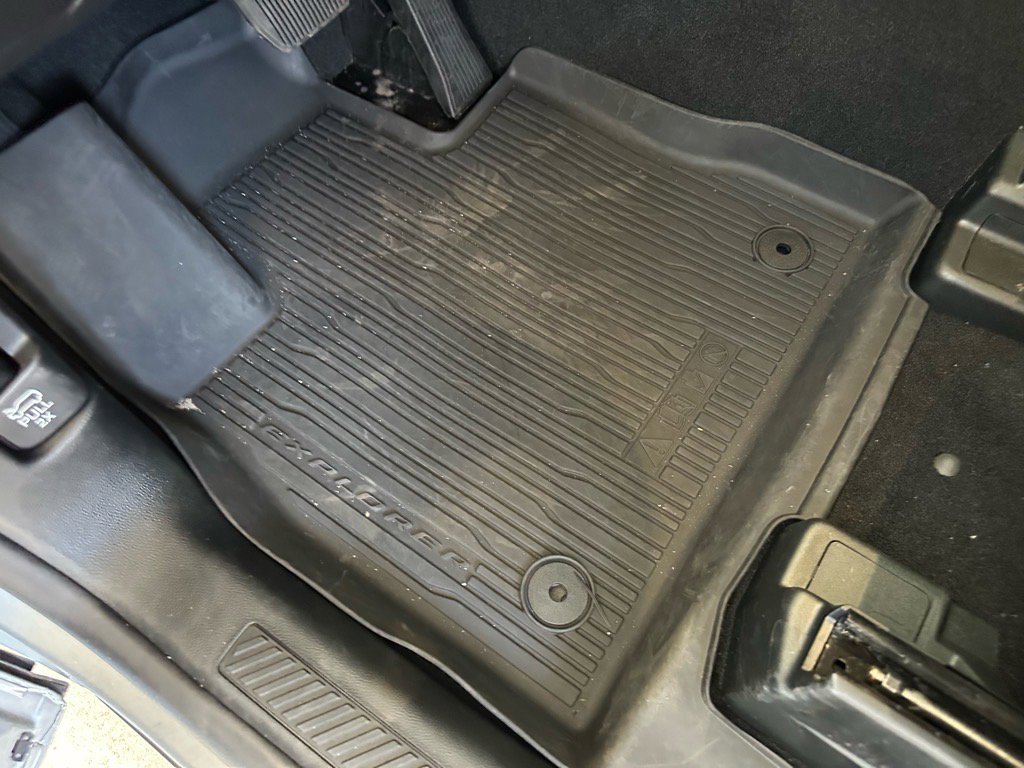 Certified 2024 Ford Explorer XLT w/ Equipment Group 202A image 34