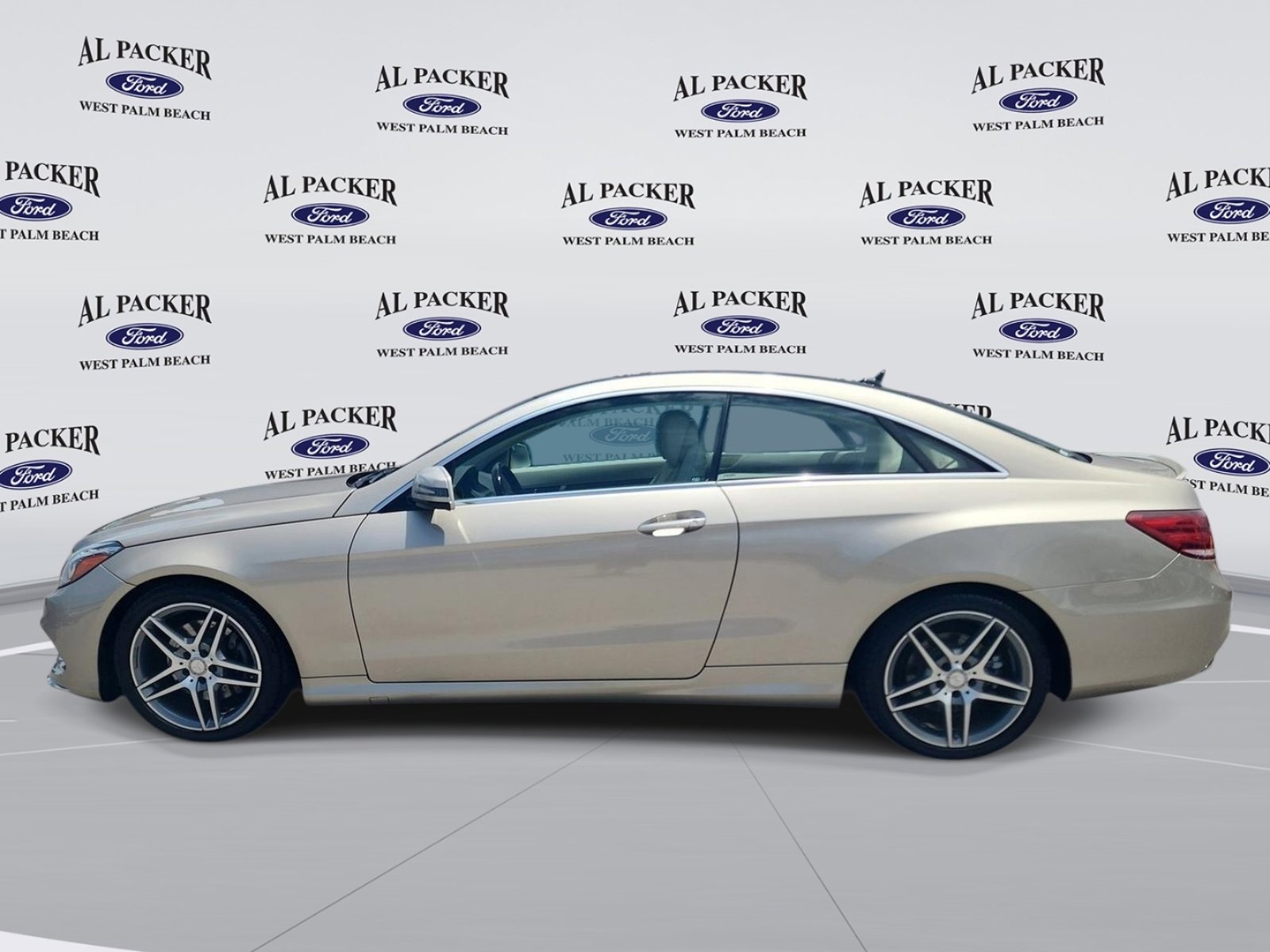 Used 2017 Mercedes-Benz E 400 Coupe image 2