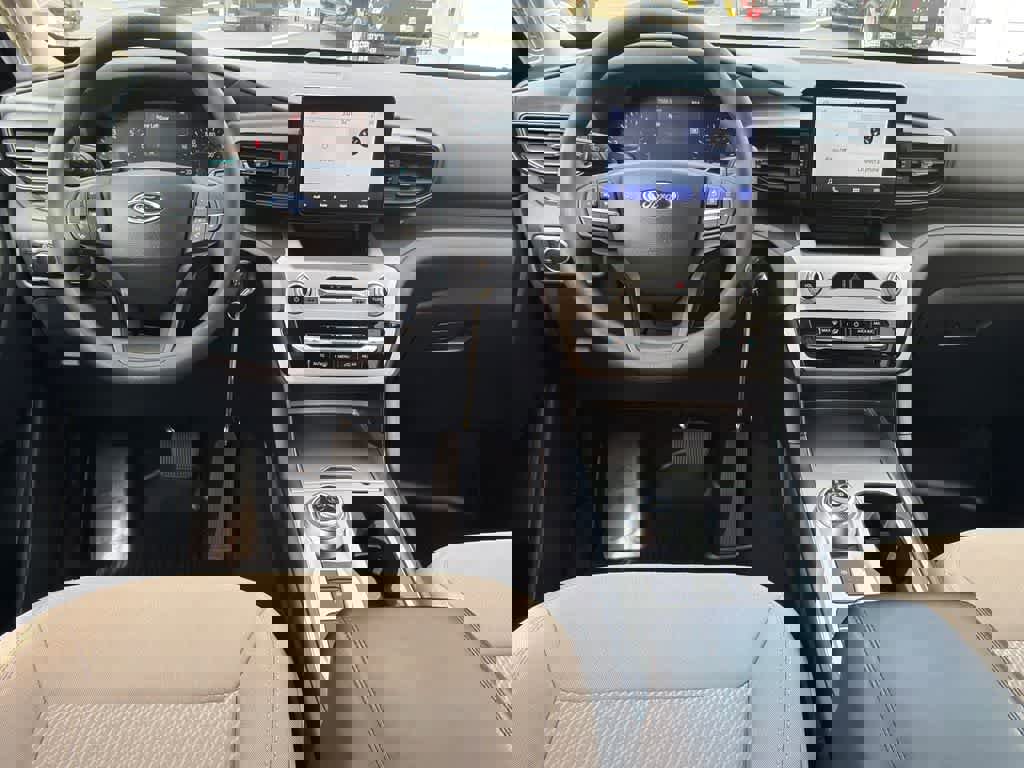 Certified 2024 Ford Explorer Base image 21