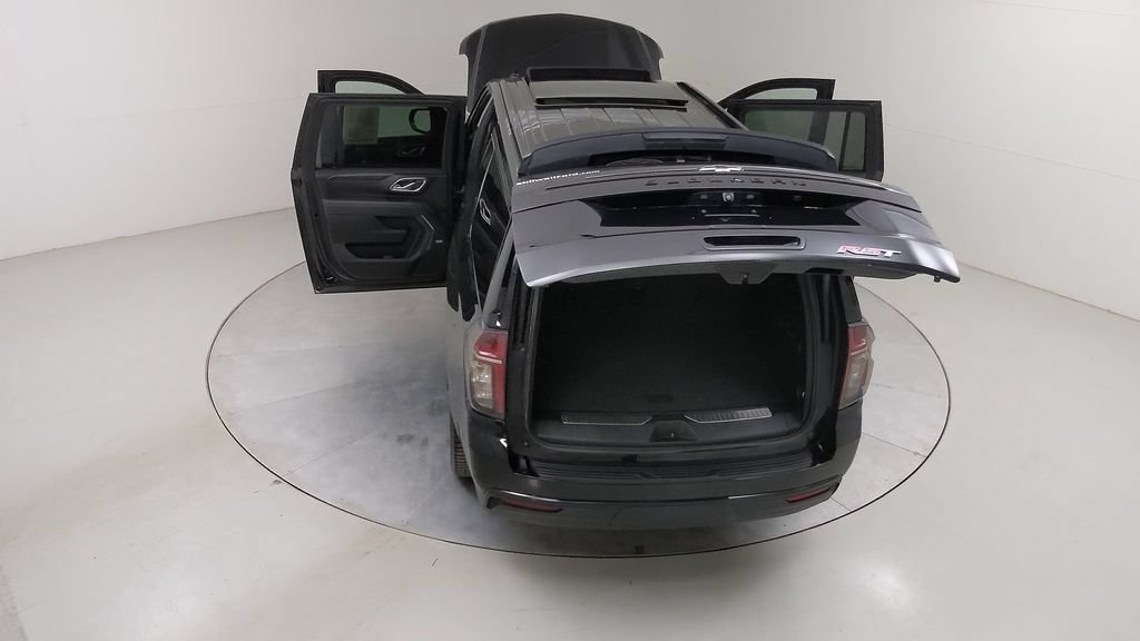 Used 2024 Chevrolet Suburban RST w/ Luxury Package AWD/4WD image 54
