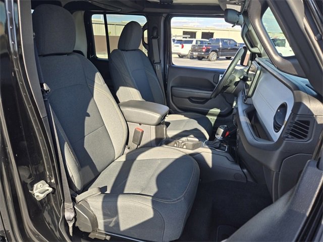 Used 2025 Jeep Gladiator Sport image 20