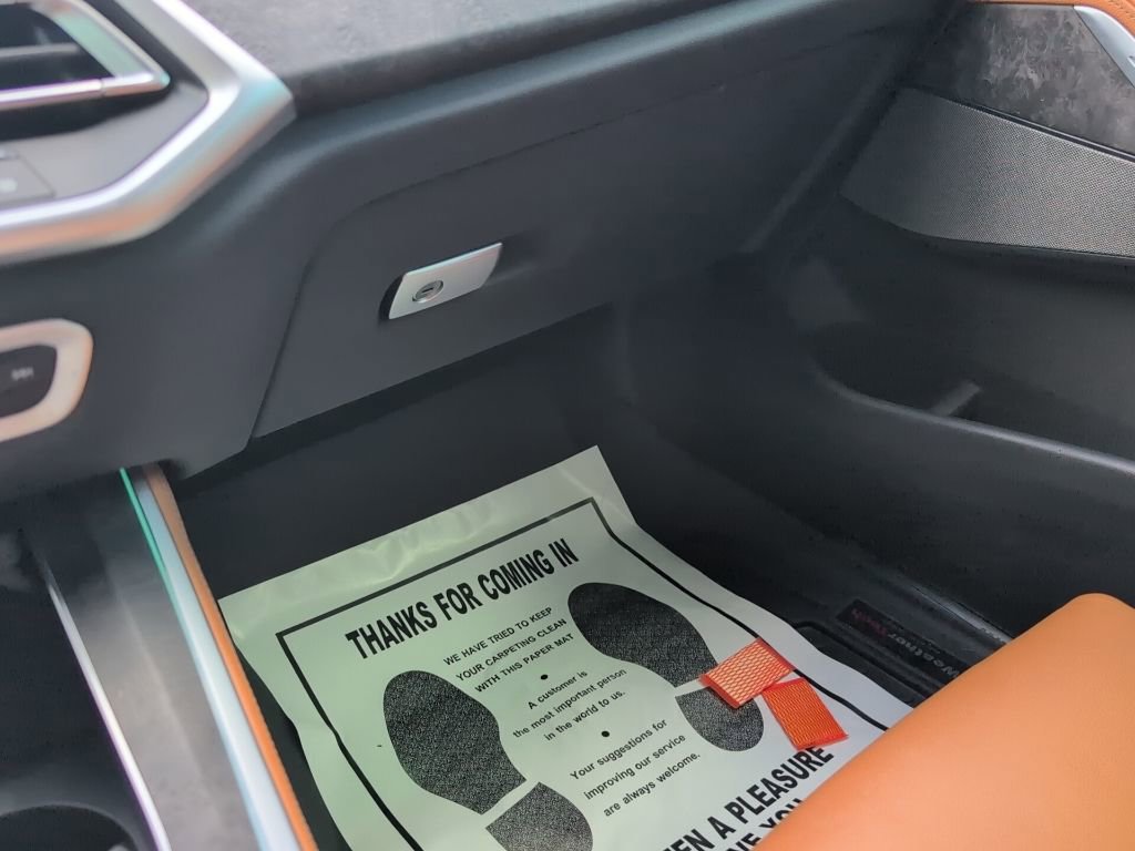 Used 2022 BMW X5 xDrive45e image 25