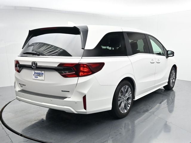 Used 2025 Honda Odyssey Touring image 9