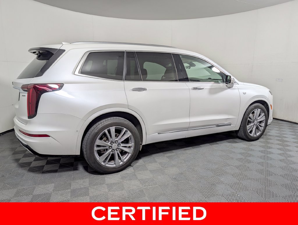 Used 2023 Cadillac XT6 Premium Luxury w/ Technology Package FWD image 2