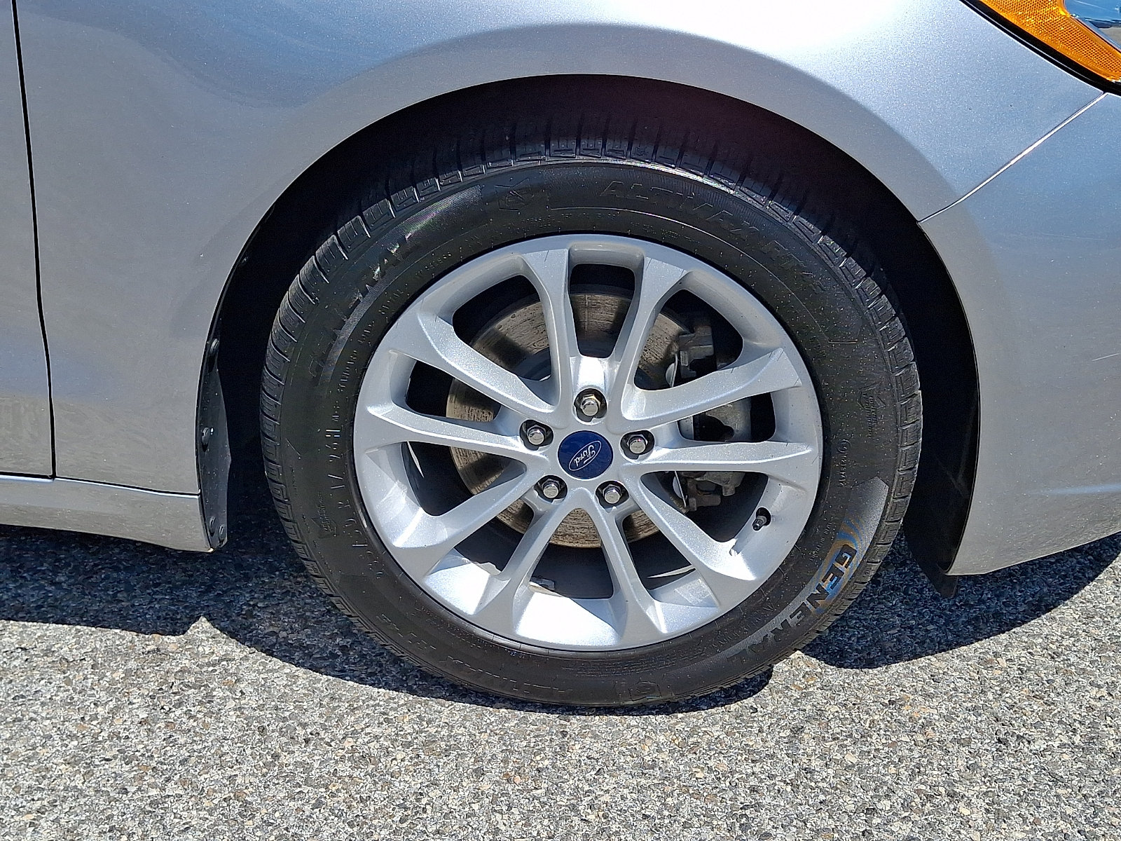 Certified 2020 Ford Fusion SE FWD image 11
