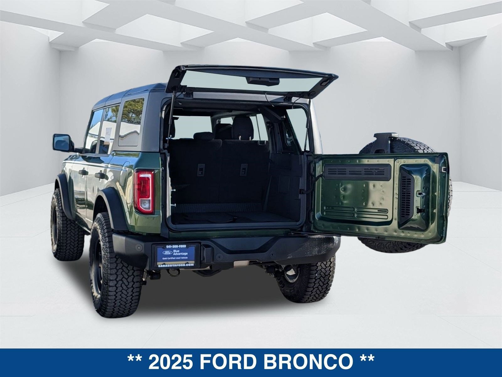 Certified 2025 Ford Bronco Big Bend image 3