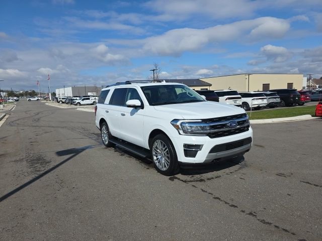 Certified 2023 Ford Expedition Limited AWD/4WD image 3