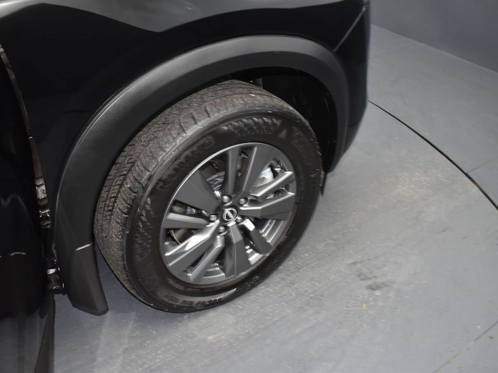 Used 2024 Nissan Pathfinder S image 19