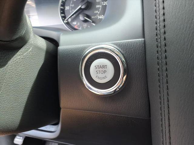 Used 2024 Nissan Armada SL w/ Captain's Chairs Package image 17