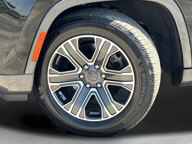 Used 2022 Jeep Wagoneer Series III w/ Rear Seat Video Group 1 image 48