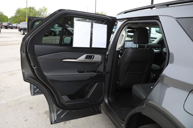 Certified 2025 Ford Explorer Active w/ Active Comfort Package AWD/4WD image 29