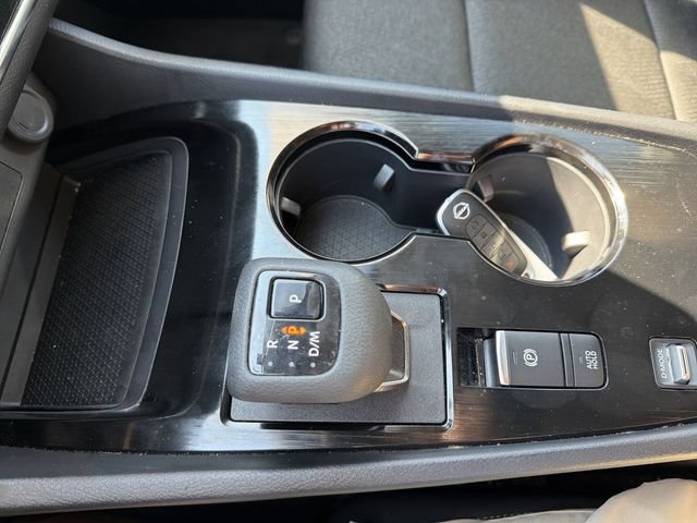 Used 2025 Nissan Rogue SV FWD image 20
