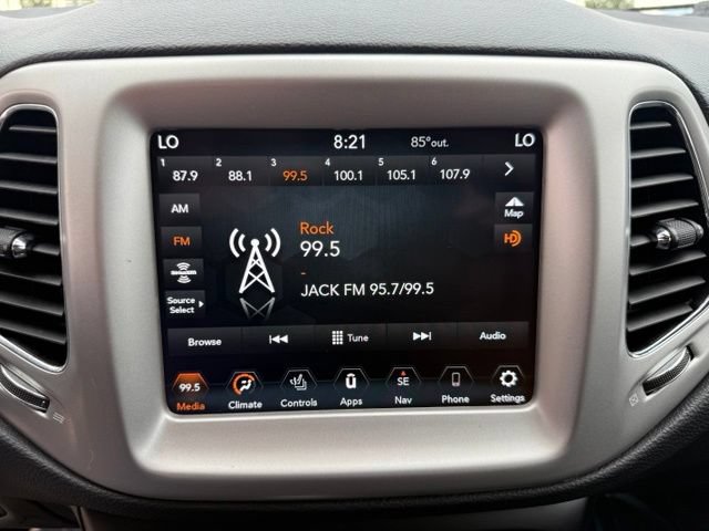 Used 2021 Jeep Compass Latitude FWD image 22