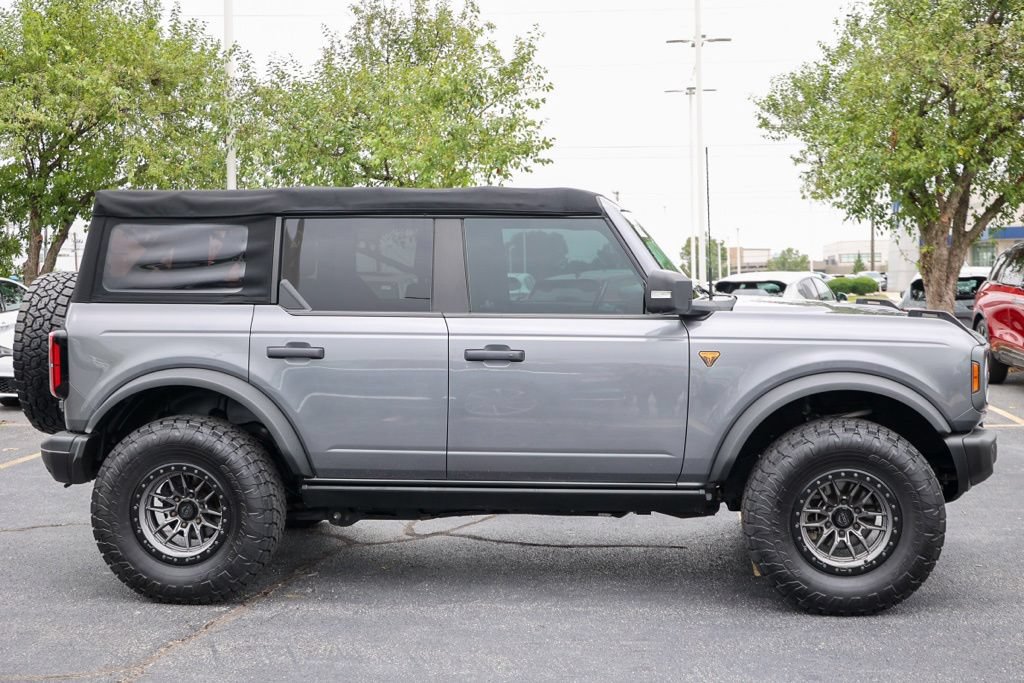 Certified 2022 Ford Bronco Badlands w/ Sasquatch Package AWD/4WD image 28
