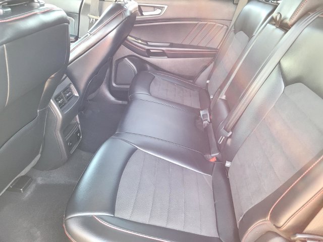 Certified 2024 Ford Edge ST-Line AWD/4WD image 12