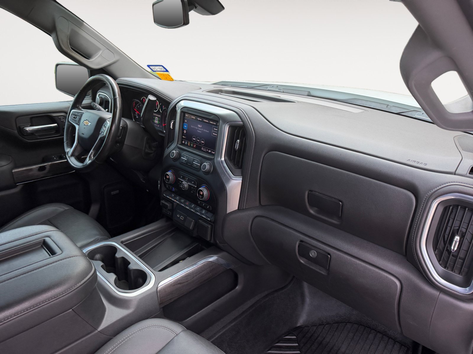 Used 2022 Chevrolet Silverado 1500 LTZ AWD/4WD image 15