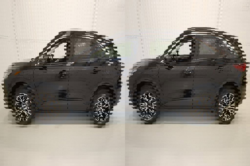 Certified 2024 Ford Escape SE image 4