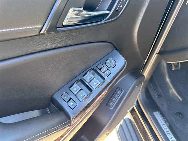 Used 2020 Chevrolet Suburban Premier image 20