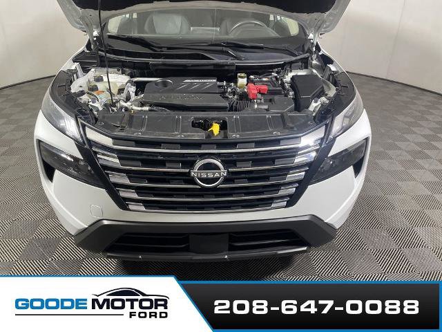Used 2024 Nissan Rogue SV AWD/4WD image 25