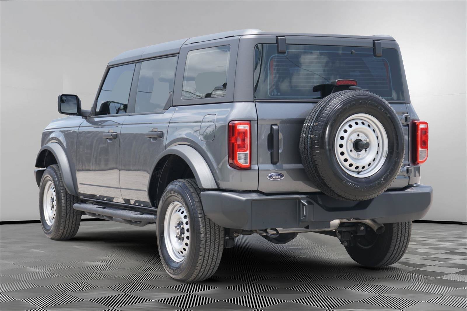 Certified 2025 Ford Bronco 4-Door AWD/4WD image 6