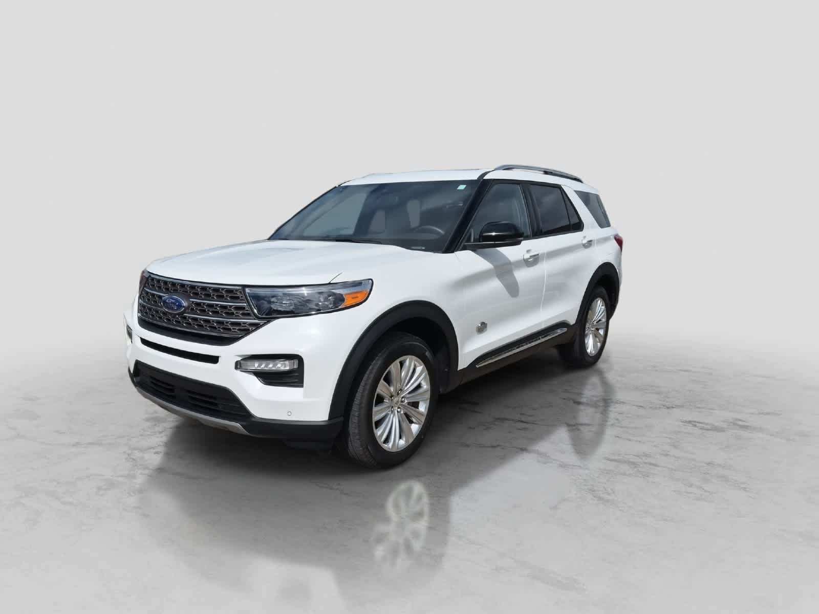 Certified 2024 Ford Explorer King Ranch w/ Technology Package AWD/4WD image 4