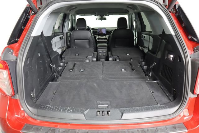 Certified 2022 Ford Explorer XLT w/ Equipment Group 202A image 63