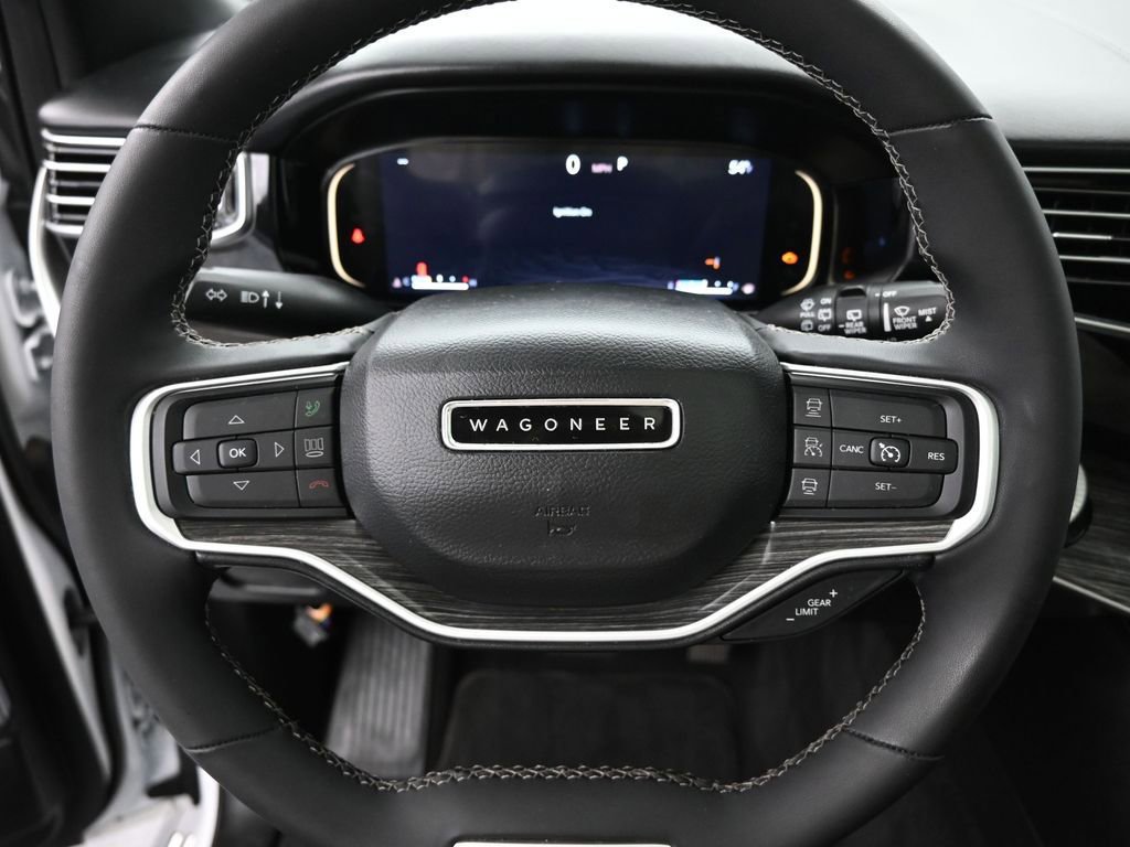 Used 2022 Jeep Wagoneer Series III w/ Premium Group I image 15