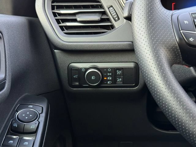 Certified 2025 Ford Escape ST-Line Select AWD/4WD image 37
