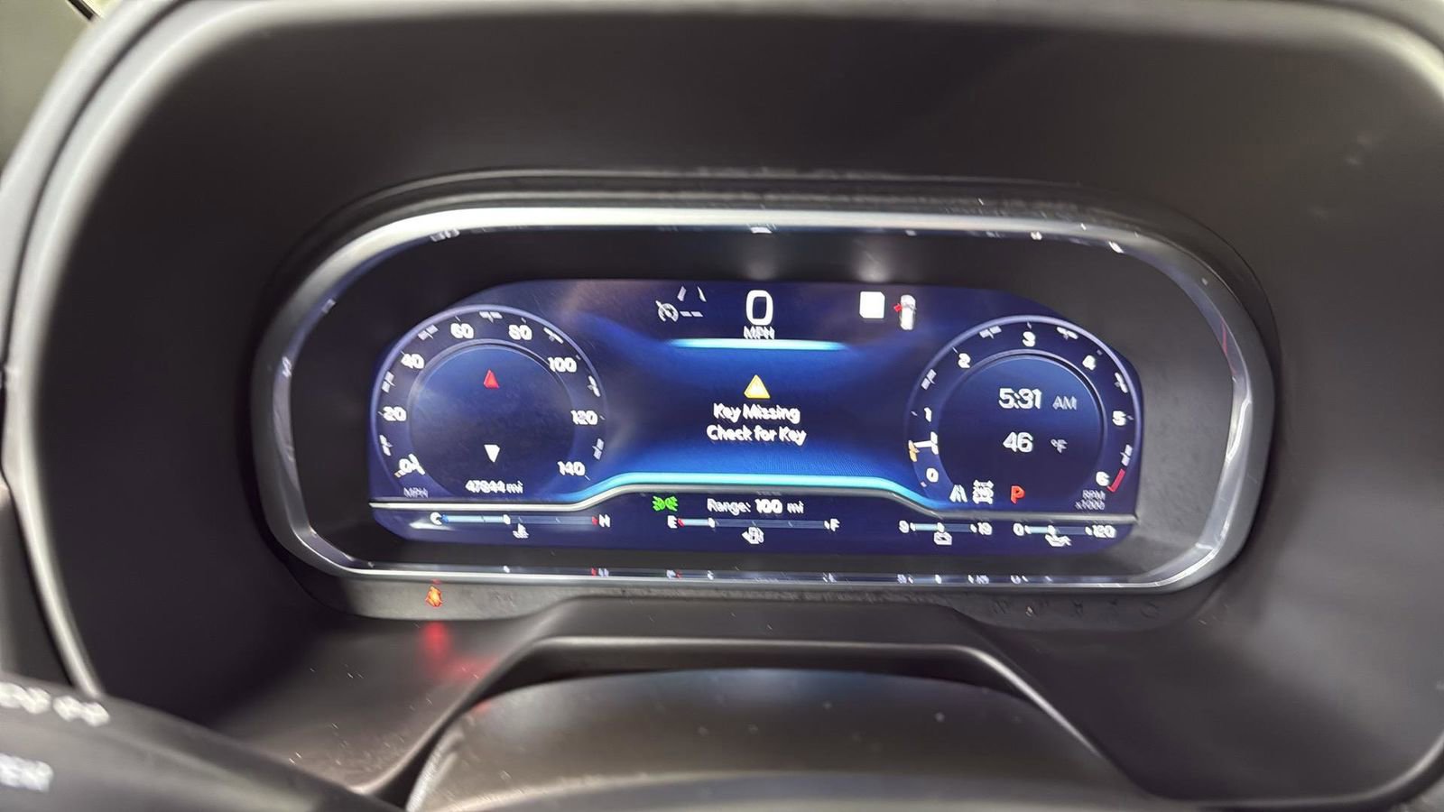 Used 2023 Chevrolet Suburban Z71 w/ Luxury Package image 14