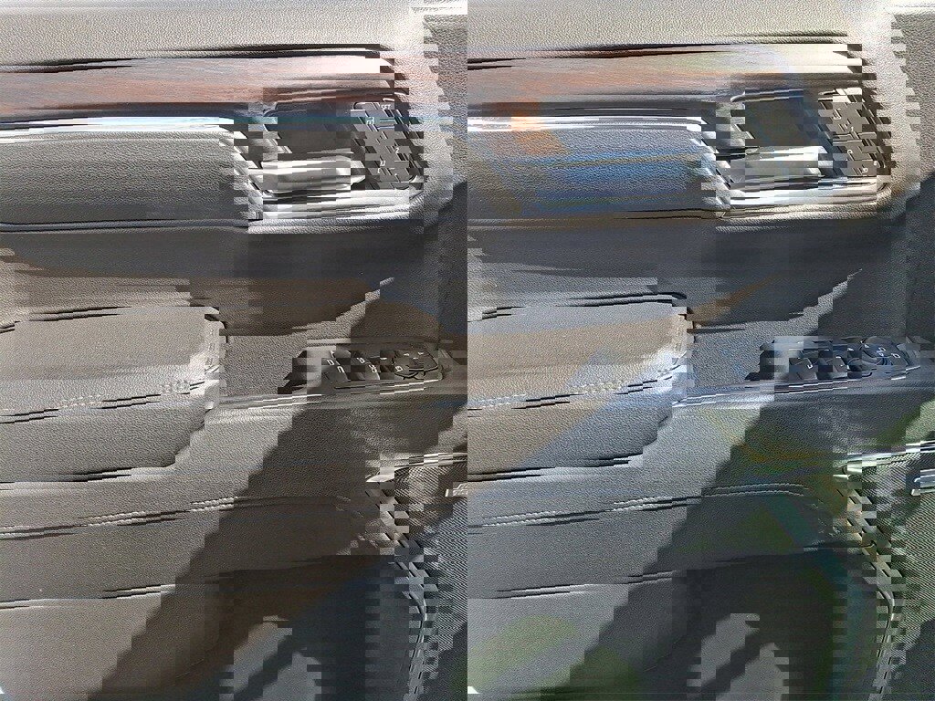 Used 2023 GMC Sierra 1500 SLT w/ SLT Premium Plus Package image 12