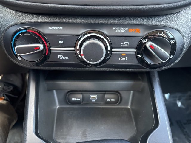 Used 2023 Kia Soul LX w/ LX Technology Package image 39