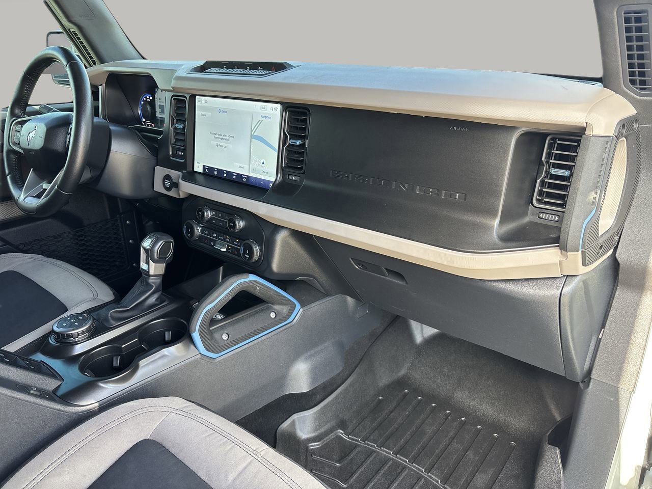 Certified 2022 Ford Bronco Wildtrak image 11